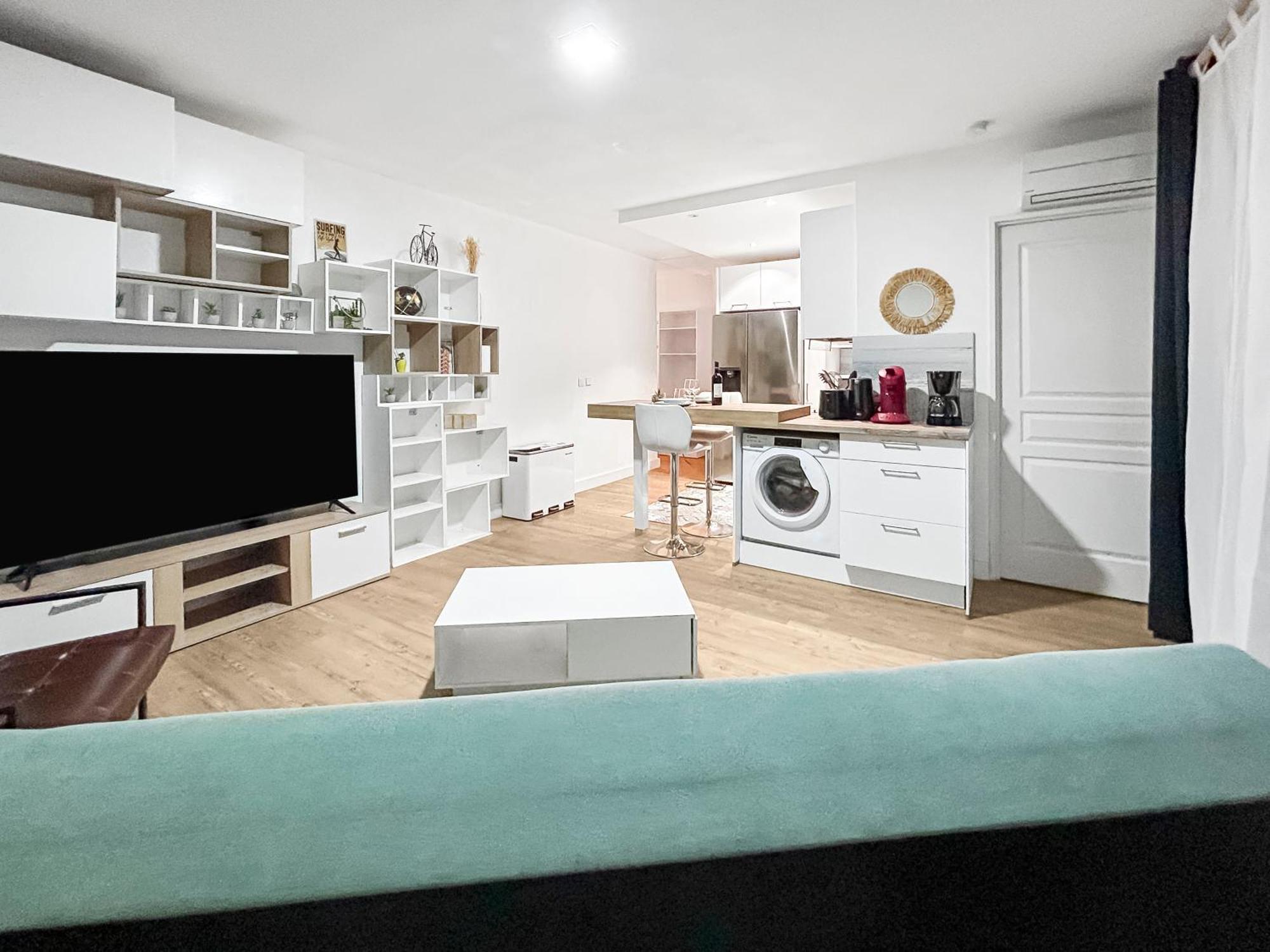 Апартаменты Balcon, Parking, Piscine Et Clim' A 2 Pas Du Port Santa Lucia Сен-Рафаэль Экстерьер фото