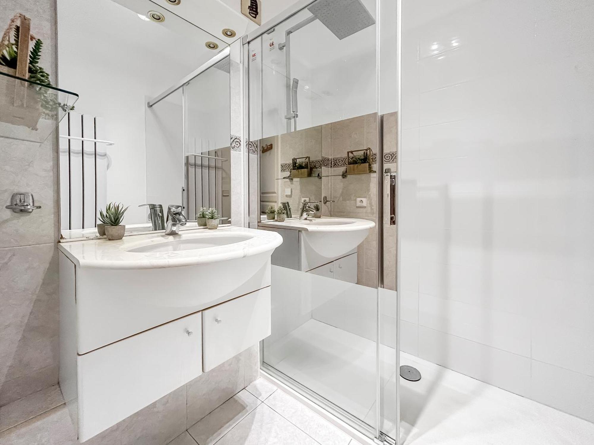 Апартаменты Balcon, Parking, Piscine Et Clim' A 2 Pas Du Port Santa Lucia Сен-Рафаэль Экстерьер фото