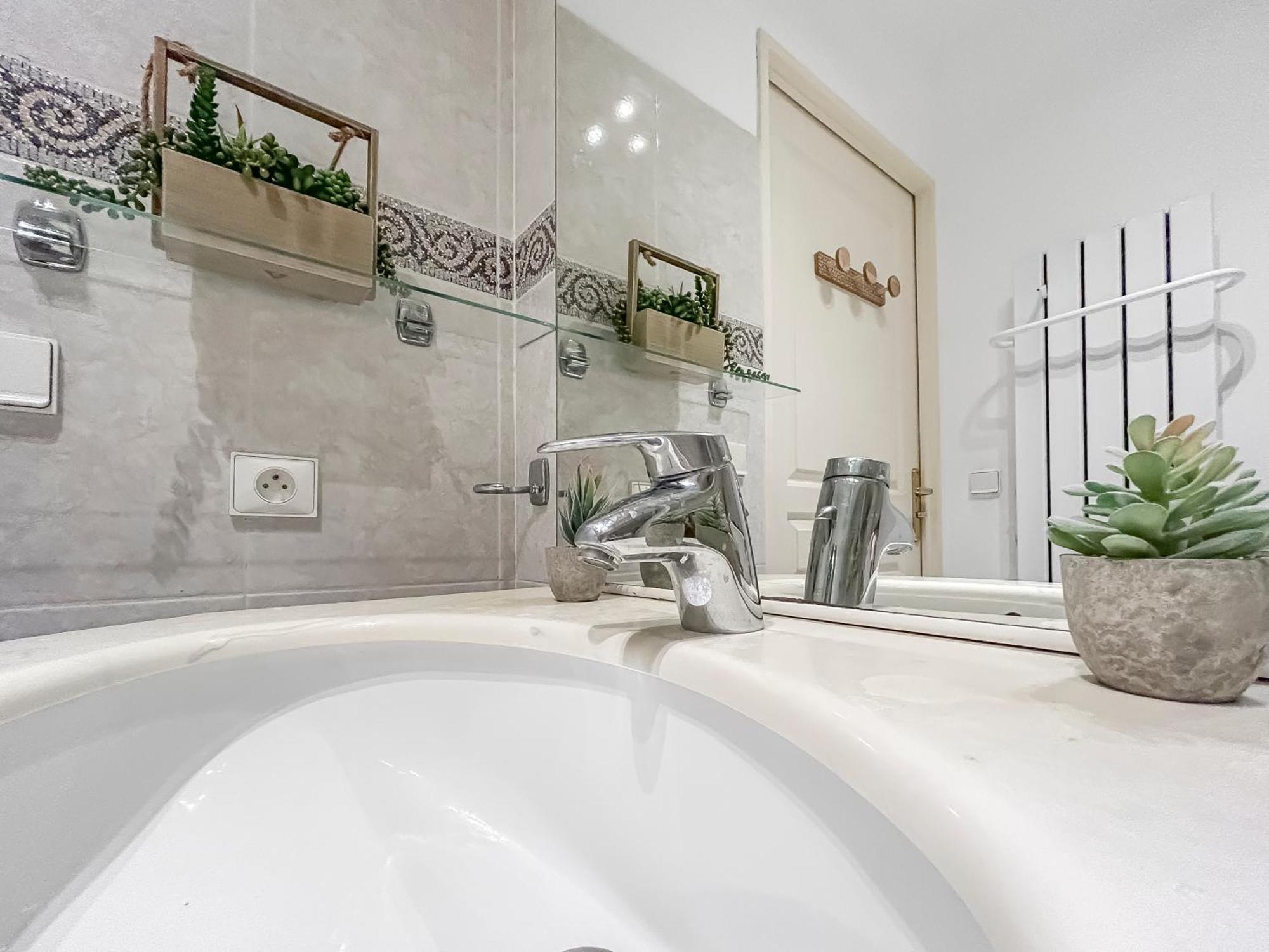 Апартаменты Balcon, Parking, Piscine Et Clim' A 2 Pas Du Port Santa Lucia Сен-Рафаэль Экстерьер фото